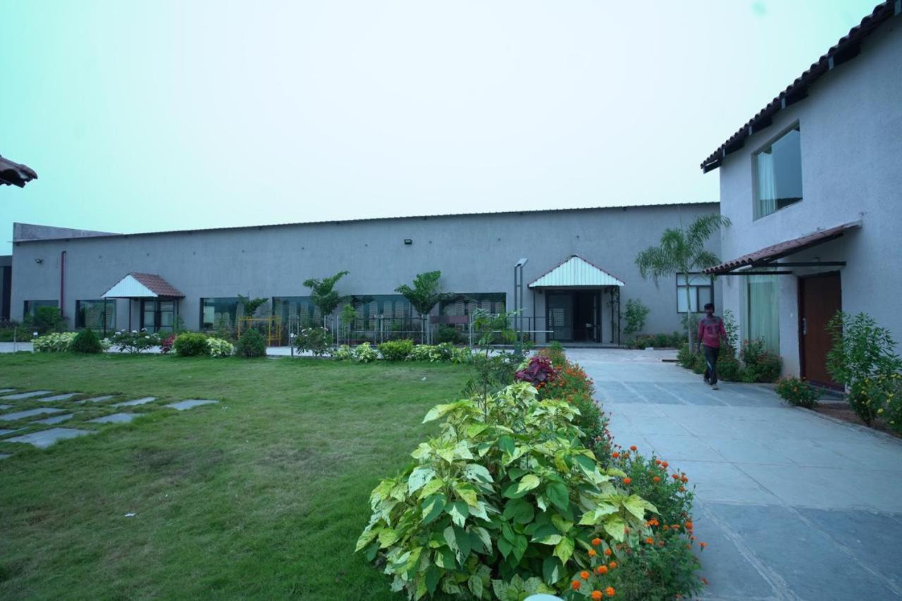 One Resorts & Convention Annavaram Eksteriør billede